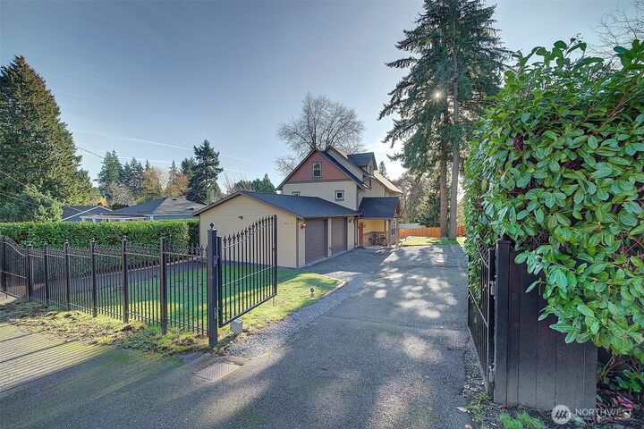 Property Photo: 311 NE 117th Street WA 98125