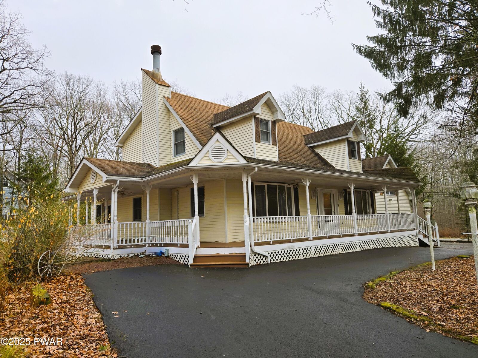 Property Photo:  119 Village Lane  PA 18428 
