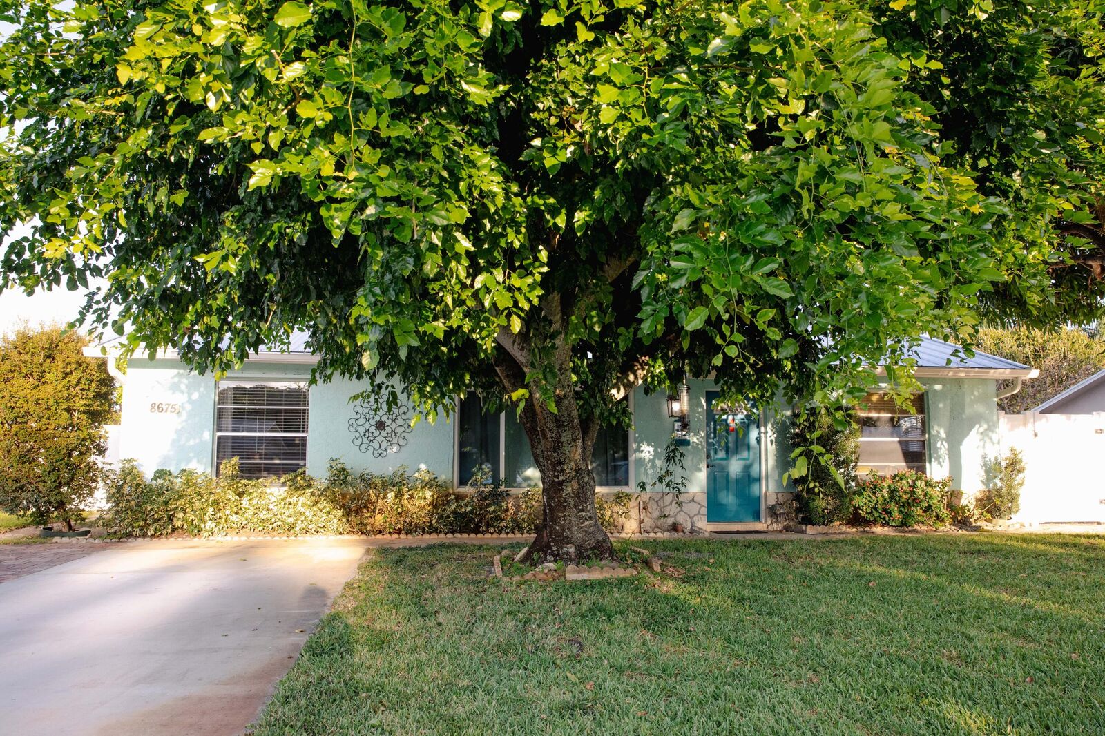 Property Photo:  8675 SE Keathley Court  FL 33455 