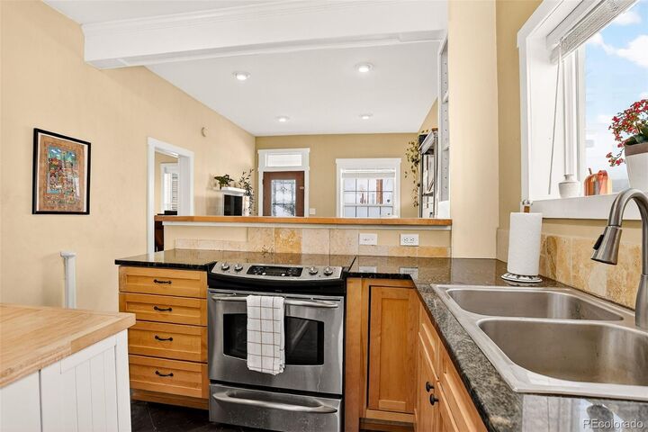 Property Photo:  420 W 7th Avenue  CO 80204 