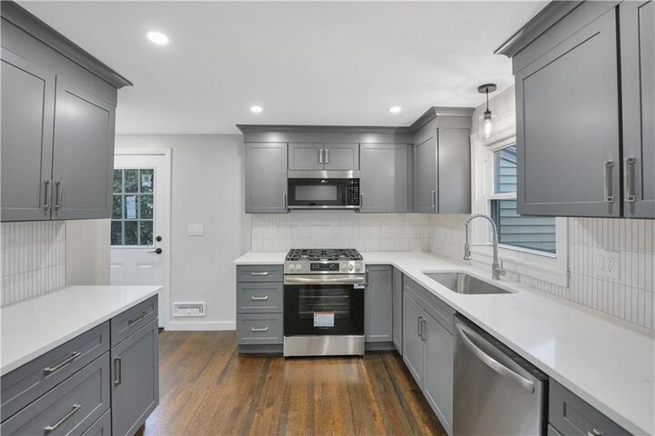 Property Photo:  6 Hilton Avenue  RI 02915 