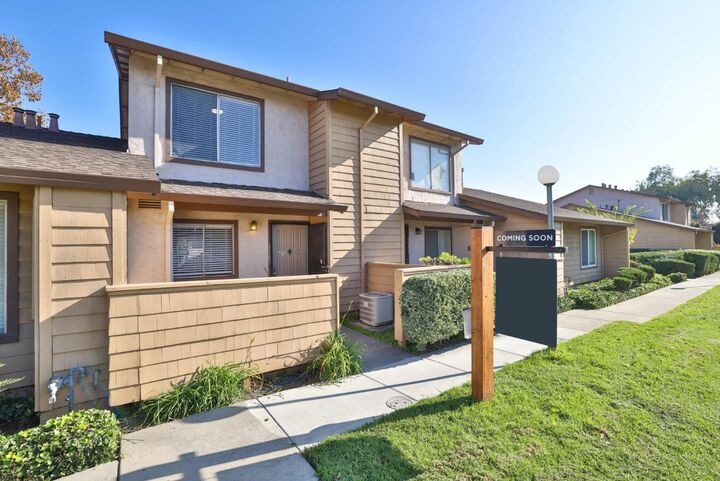 Property Photo: 1181 Calypso Court CA 95127
