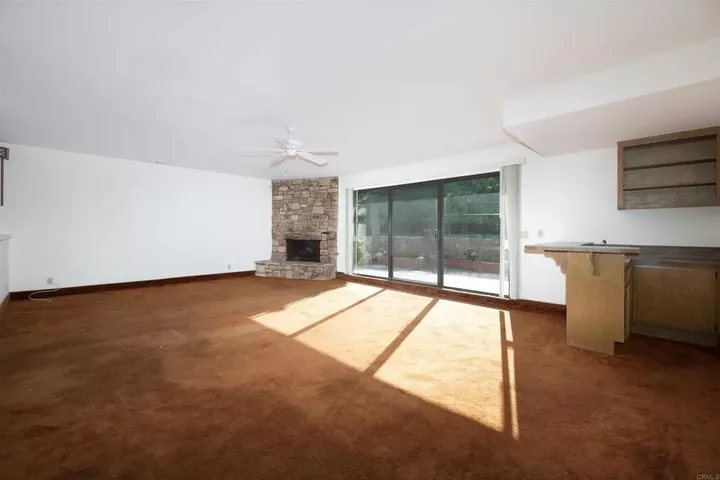 Property Photo:  1417 Via Christina  CA 92084 