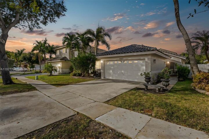 17677 SW 6th Ct  Pembroke Pines FL 33029 photo