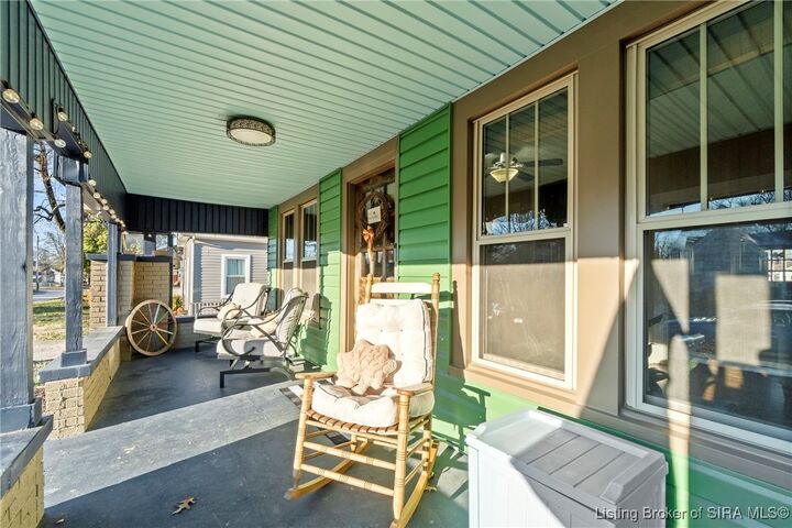 Property Photo:  2221 McLean Avenue  IN 47150 