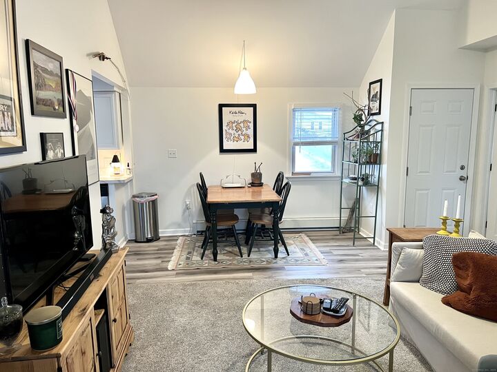 Property Photo:  103 Cove Street 2  CT 06512 