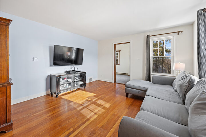 Property Photo: 27 Glendale Drive CT 06708