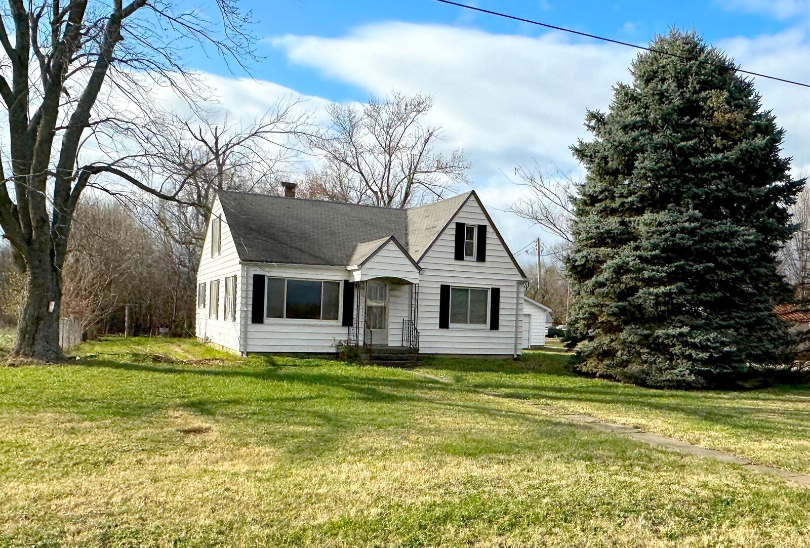 Property Photo: 24 N Main MO 65654