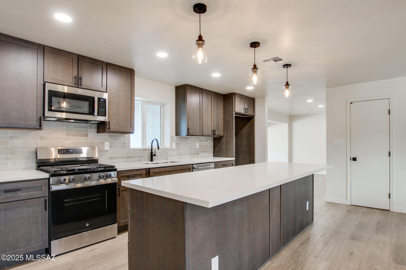 Property Photo: 5417 E 8th Street AZ 85711