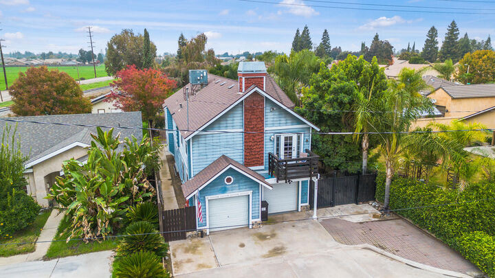 Property Photo: 2505 S Ben Maddox Way CA 93292