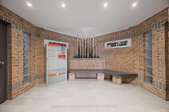 Photo de la propriété: 2228 Trafalgar Street 208 ON N5V 4J8