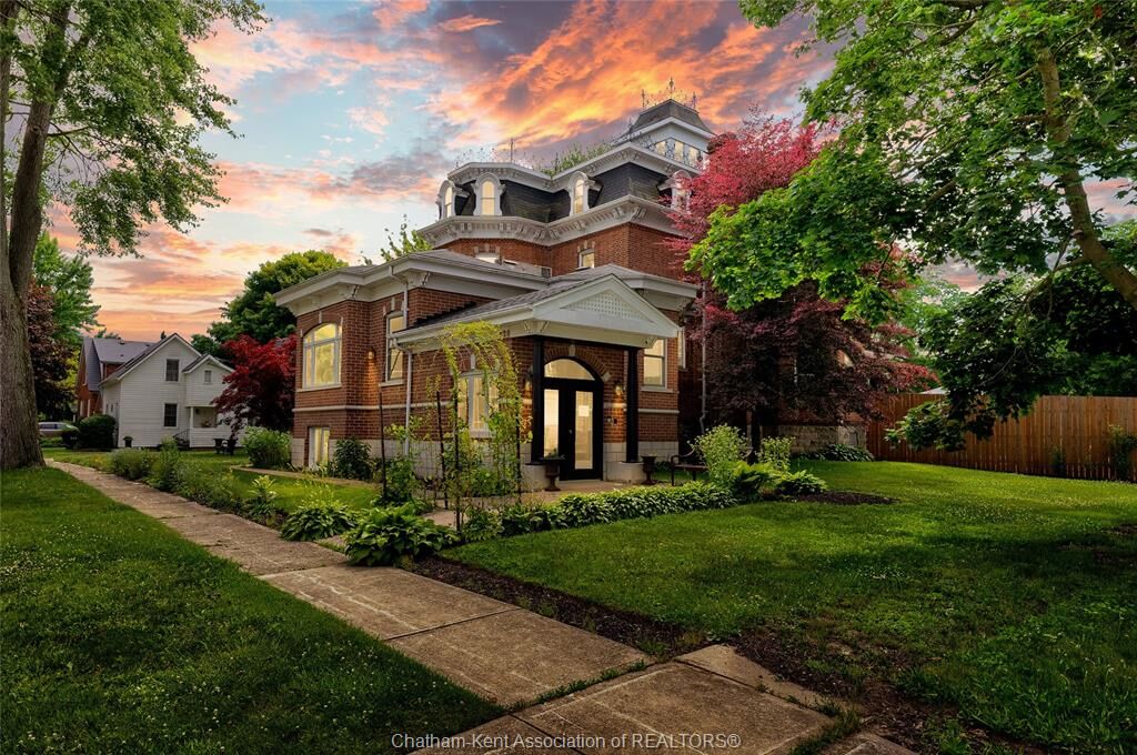 Property Photo:  620 Cross Street  ON N0P 1M0 