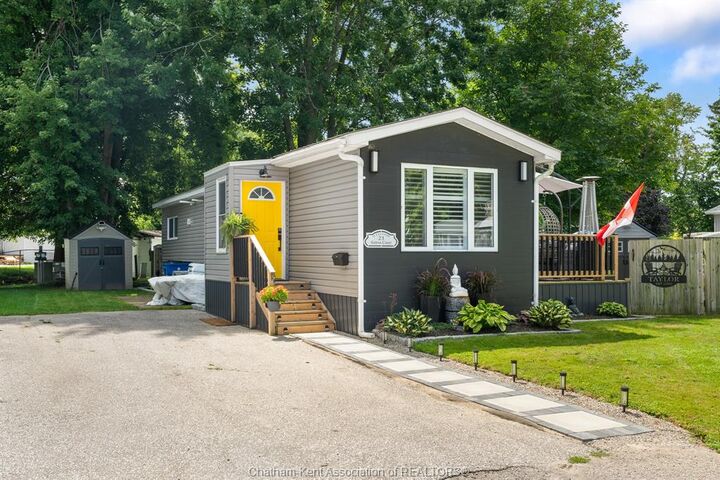 Property Photo: 23 Sutton Court ON N7L 4G4