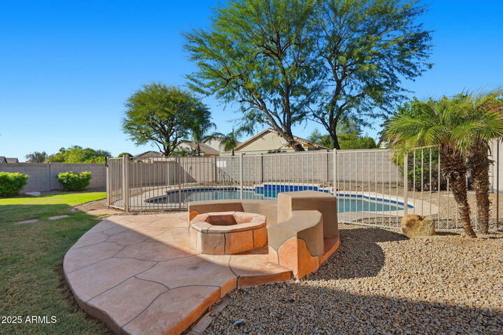 Property Photo:  7842 E Nestling Way  AZ 85255 