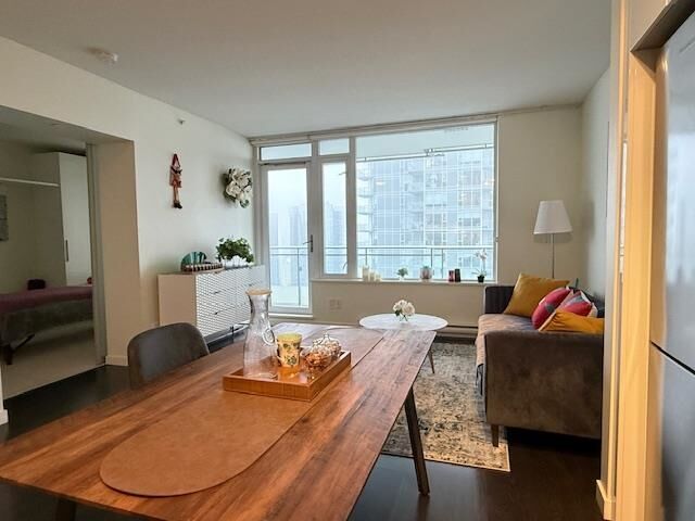 Property Photo: 6333 Silver Avenue 3503 BC V5H 0C3