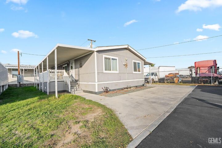 Property Photo:  9131 Rosedale Highway 67  CA 93312 