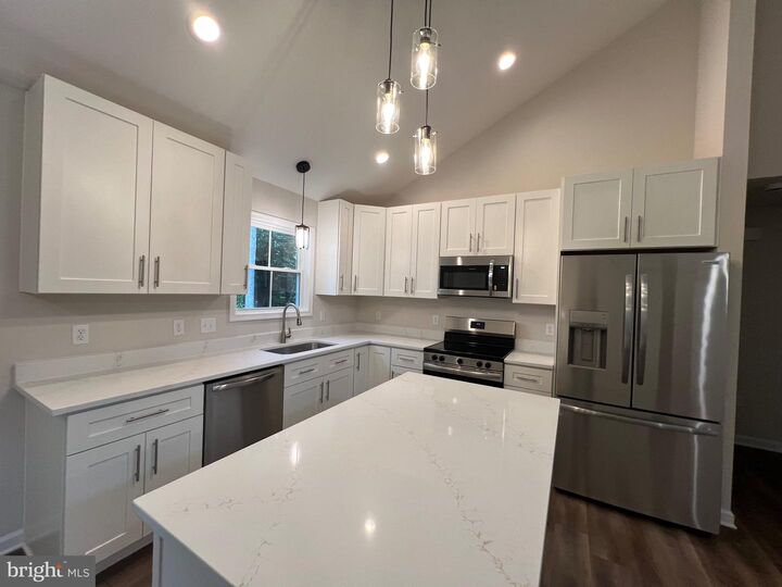 Property Photo:  633 Shorewood Drive  VA 22443 