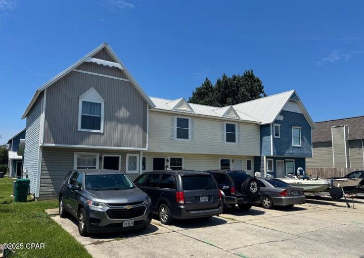 Property Photo: 1513 Bob Loftin Road FL 32405