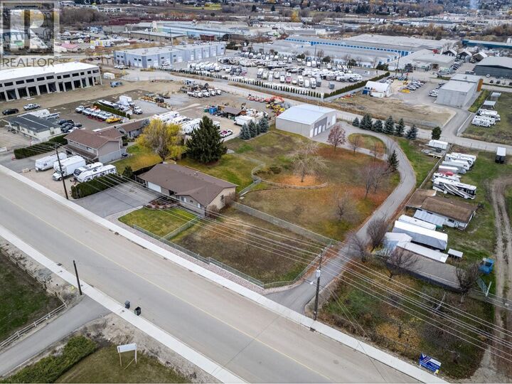 3109 Appaloosa Road  Kelowna BC V1V 2G9 photo