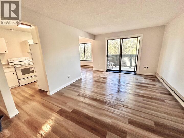 Property Photo: 185 Chamberlain Crescent 313 BC V0C 2W0