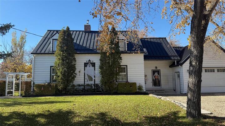 321 Cavers Street  Deloraine MB R0M 0M0 photo