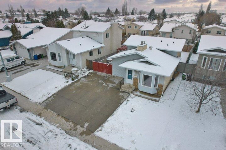 Property Photo:  7036 190 Street NW  AB T5T 5E4 