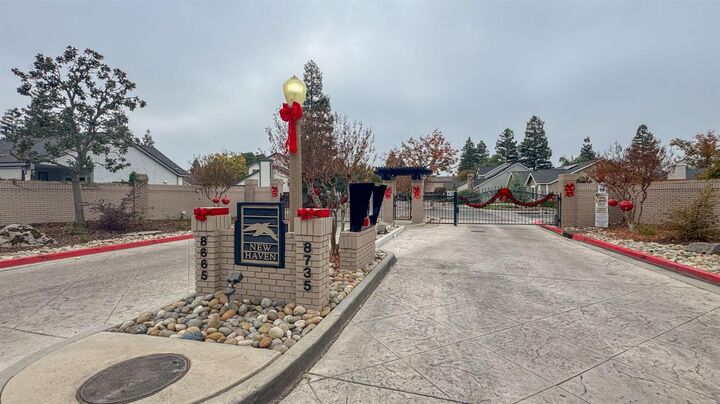 Property Photo:  8735 N Cedar Avenue 105  CA 93720 