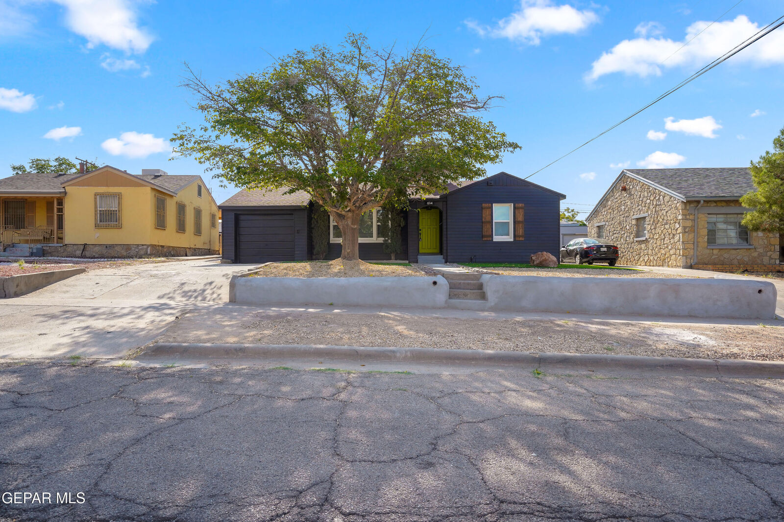 Property Photo: 614 Loretto Road TX 79903