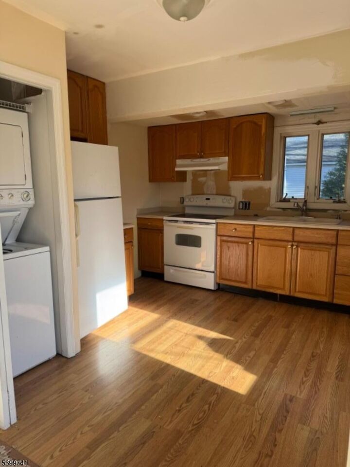 Property Photo: 6 Maple Ln NJ 08827