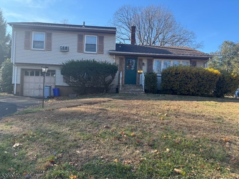 Property Photo:  11 Pierce Ave  NJ 07626 