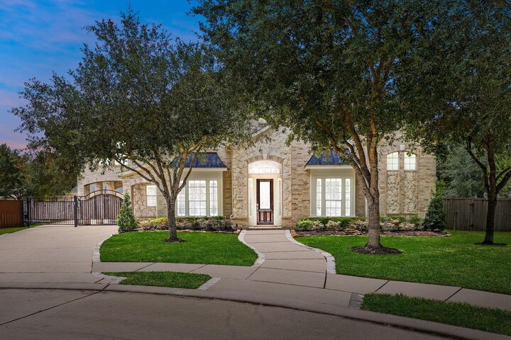 Property Photo:  8818 Black Cherry Crossing  TX 77494 