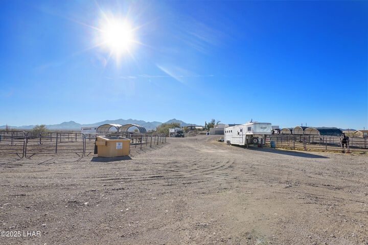 Property Photo: 7925 N Rancho Vista Dr AZ 86404