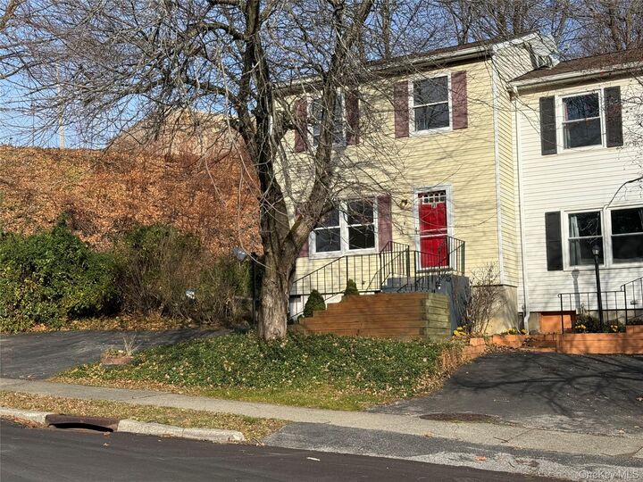 81 Gerald Drive  Poughkeepsie NY 12601 photo