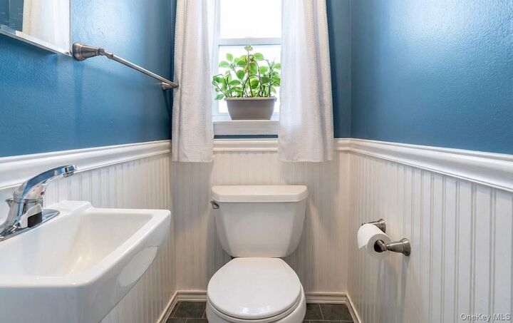 Property Photo:  2027 Mayflower Avenue  NY 10461 