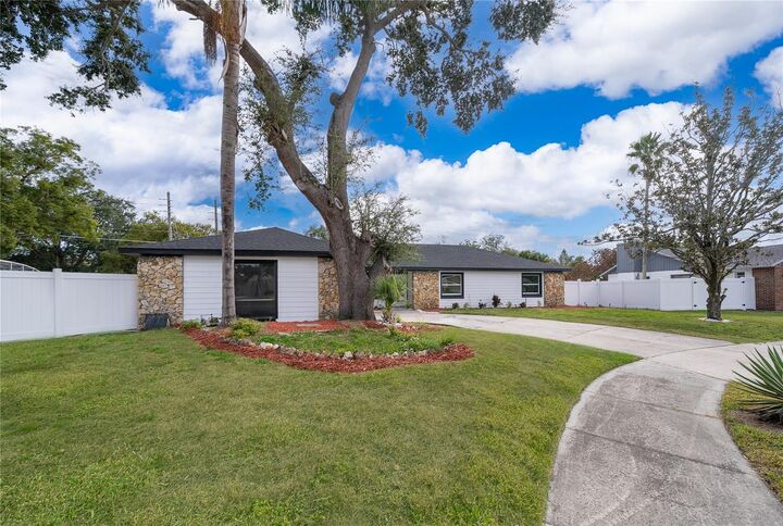 Property Photo:  5116 Jeannine Court  FL 32807 