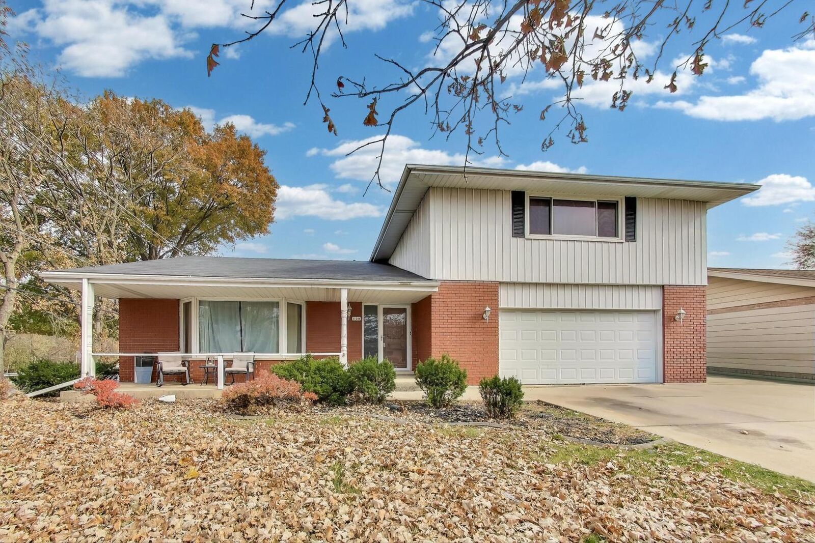 Property Photo:  17001 Everett Avenue  IL 60473 