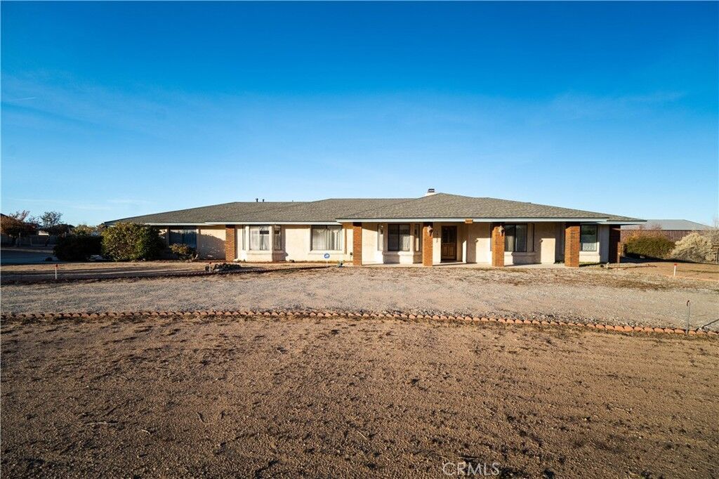 Property Photo: 14032 Tioga Street CA 92344