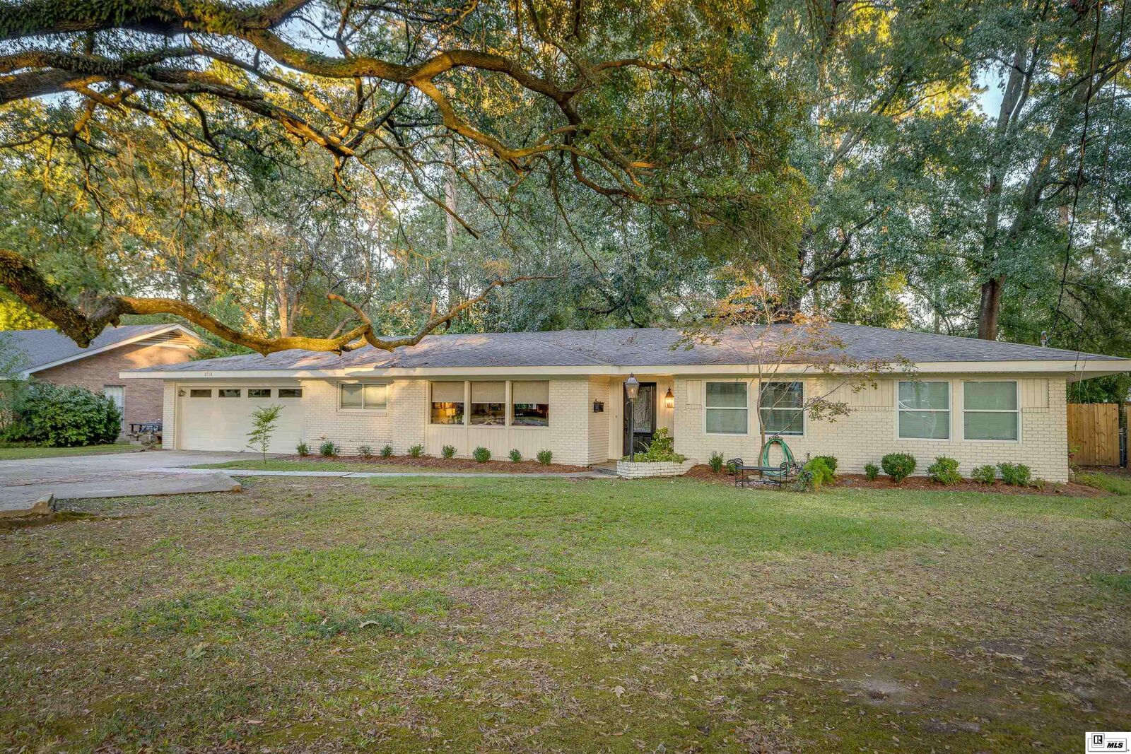 Property Photo: 2718 Point Drive LA 71201