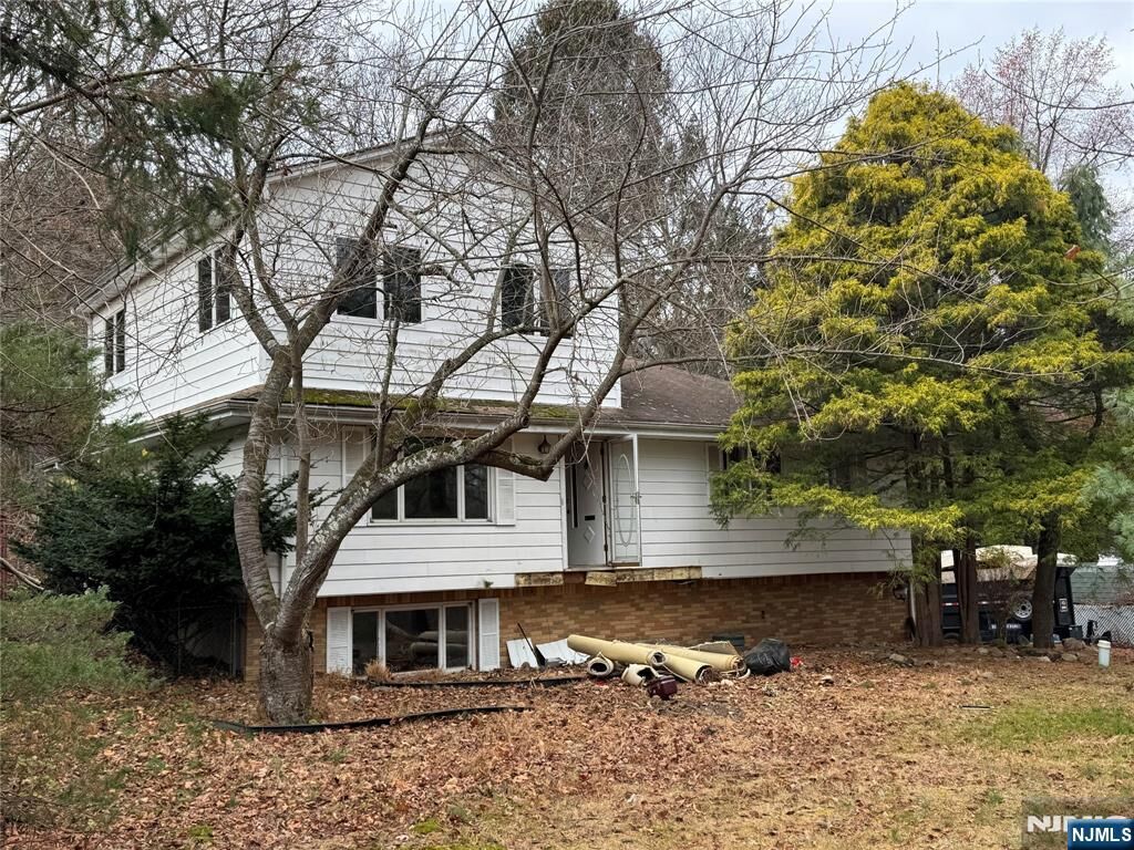 Property Photo:  185 Kakeout Road  NJ 07405 