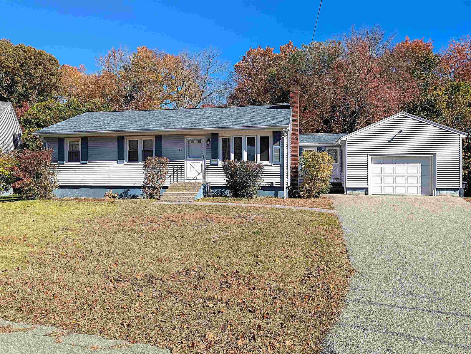 Property Photo:  55 Crestwood Circle  NH 03079 