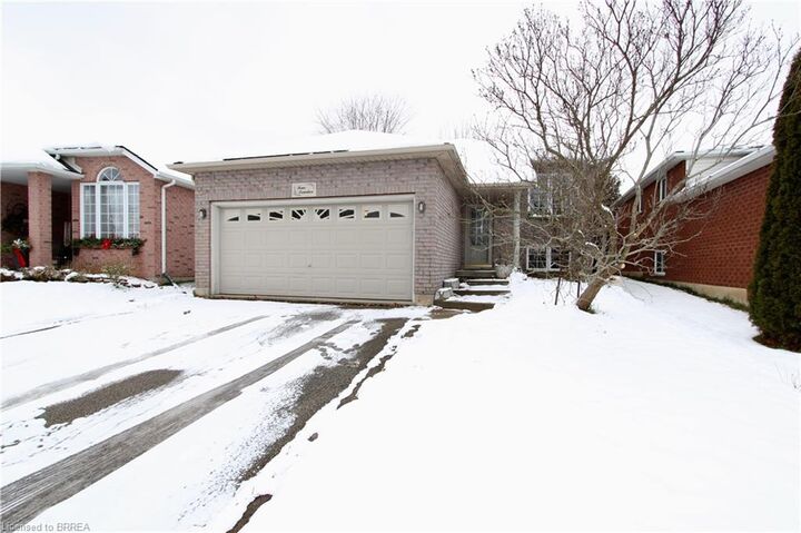 4 Dowden Avenue  Brantford ON N3T 6N5 photo