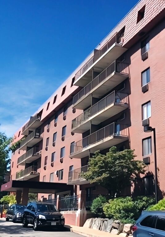 125 Pleasant St 304  Brookline MA 02446 photo