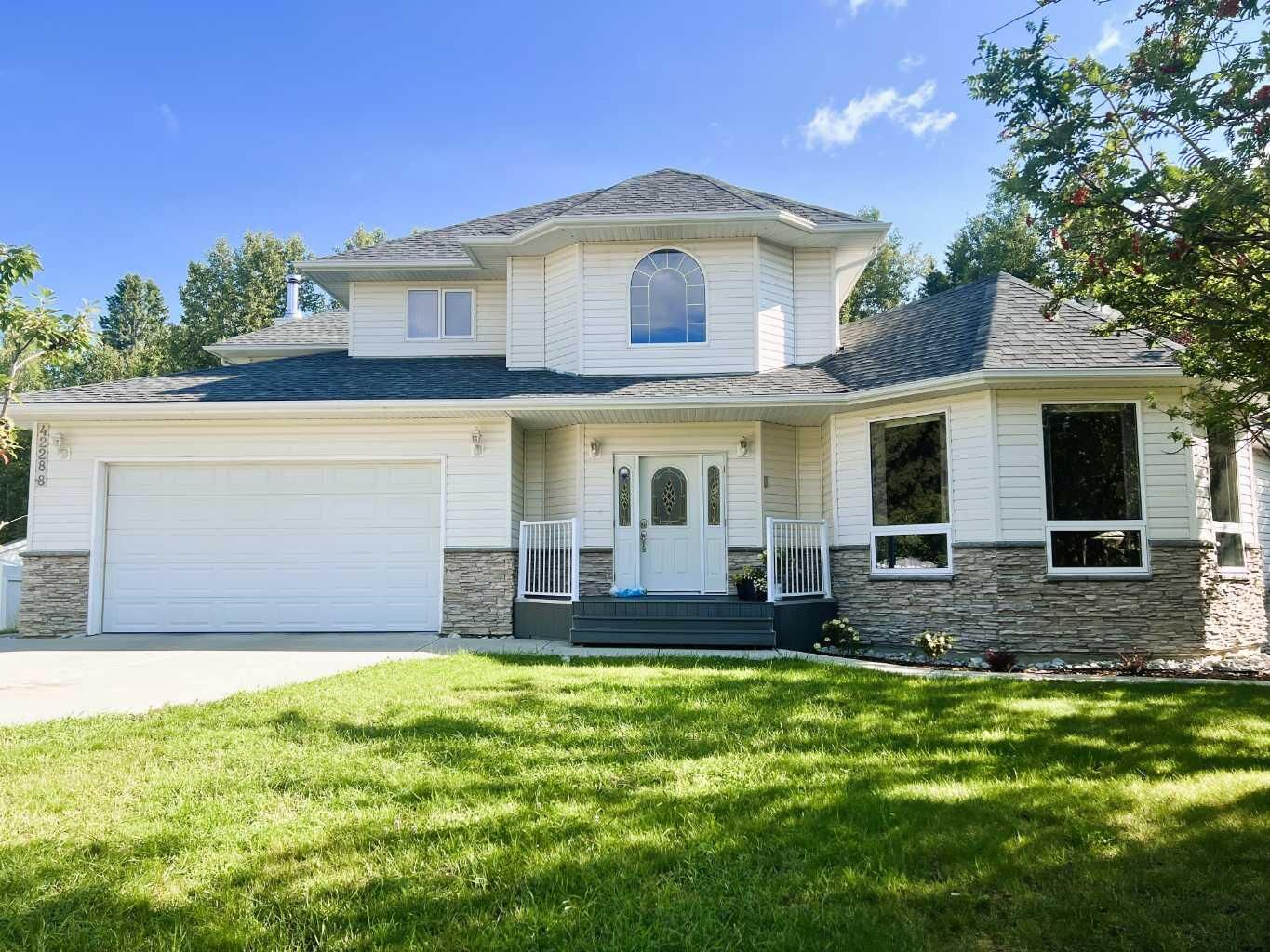 Photo de la propriété:  4228 8 Avenue  AB T7E 1A8 