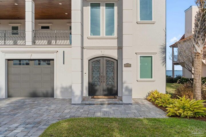 Property Photo:  24 Baybridge Dr Baybridge Dr  FL 32561 