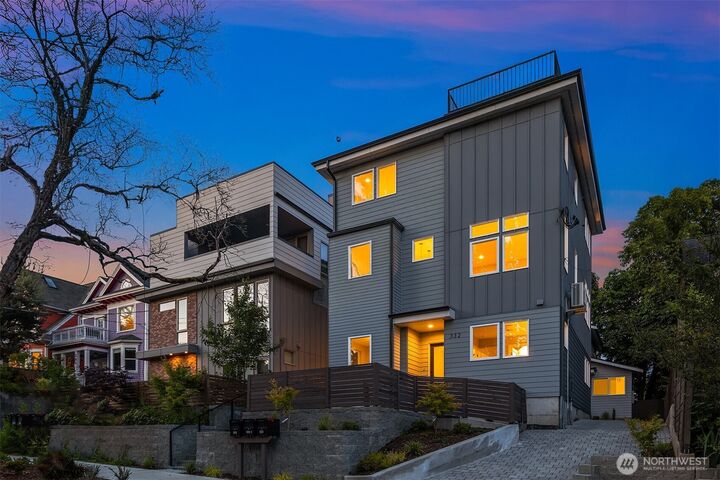 332  17th Avenue  Seattle WA 98122 photo