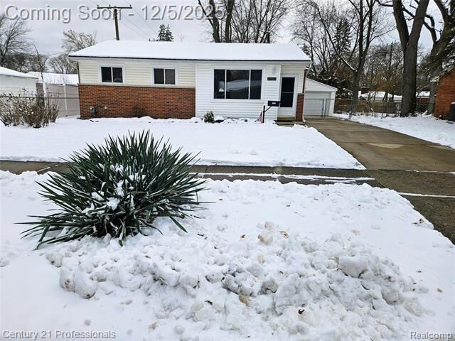 22023 W Brandon Street  Farmington MI 48336 photo