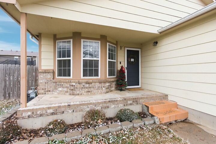 Property Photo: 2021 S Crestline Ct KS 67209