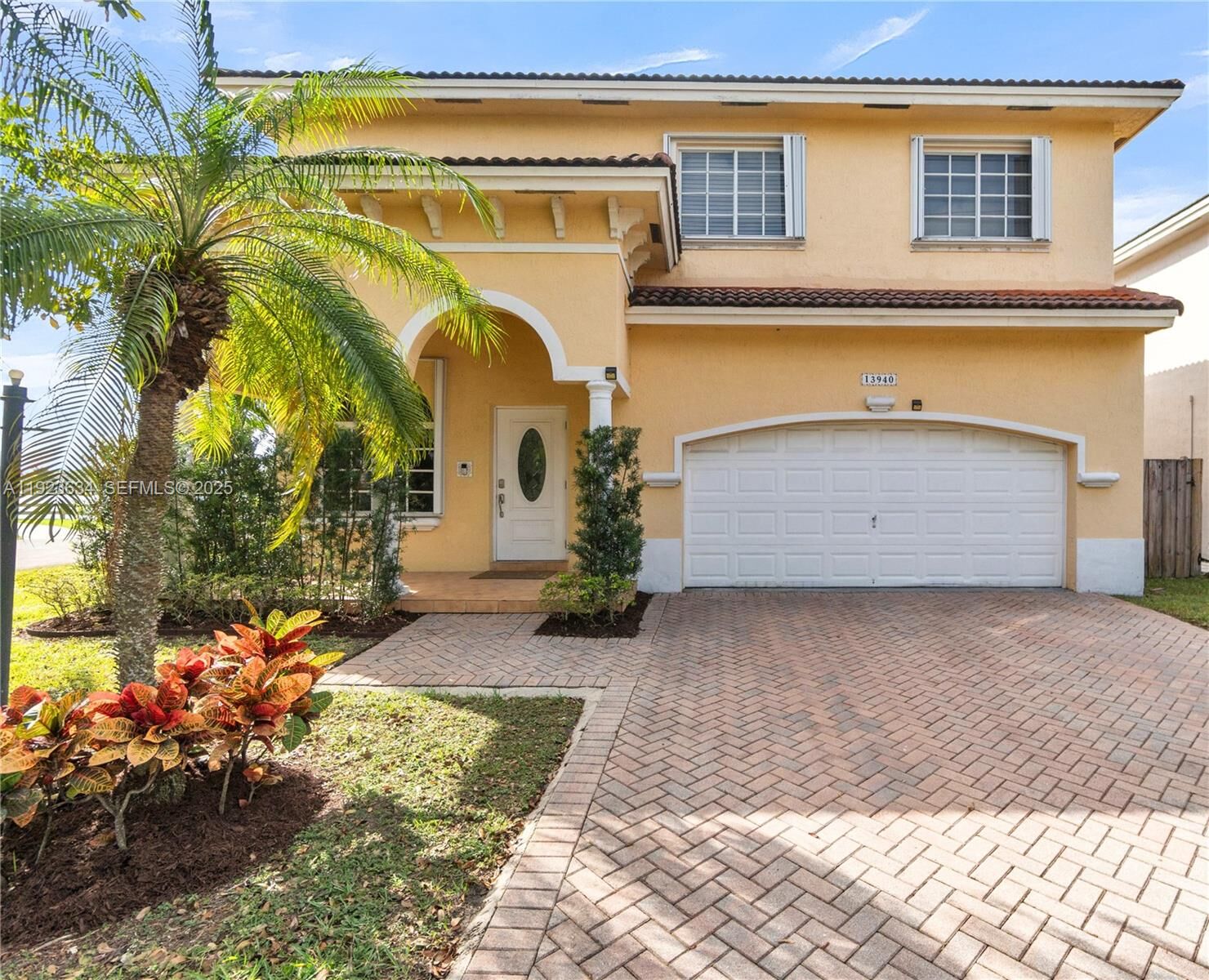 Property Photo: 13940 SW 127th Ct FL 33186