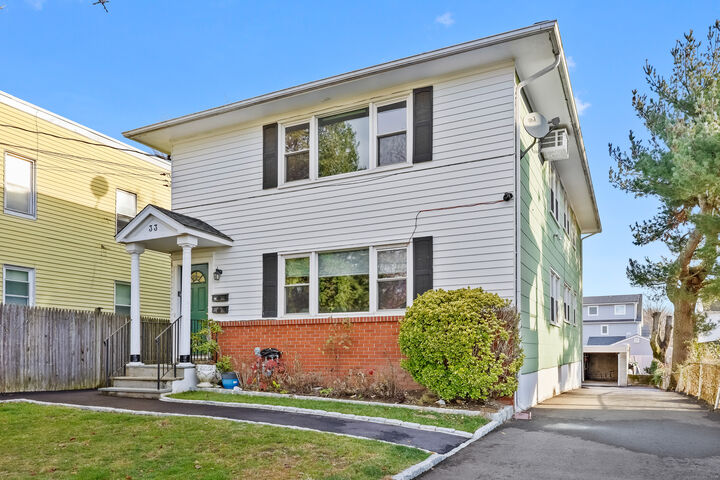 Property Photo:  33 Dora Street  CT 06902 
