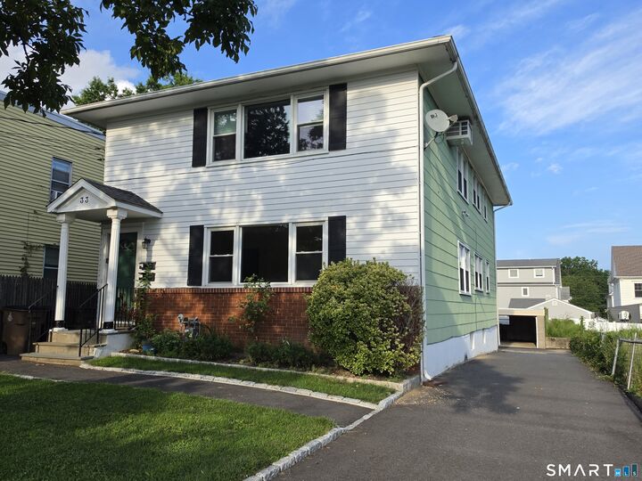 Property Photo:  33 Dora Street  CT 06902 